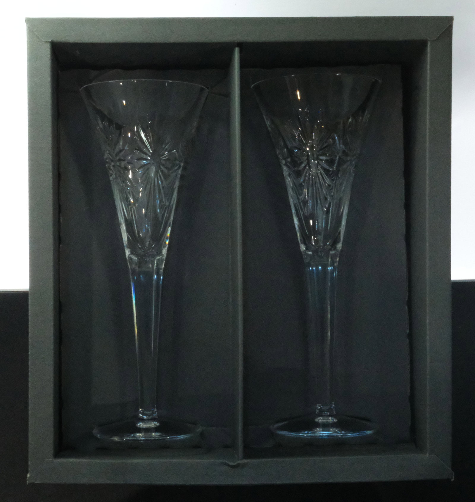 Waterford Crystal 'The Millennium Collection - A Toast to the Year 2000' Toasting Flutes (Pair) - 2