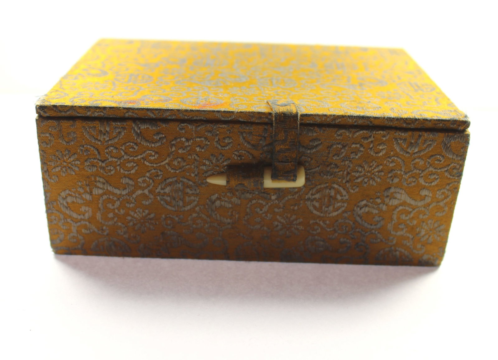Chinese Seal featuring Foo Dogs in original Box - 3