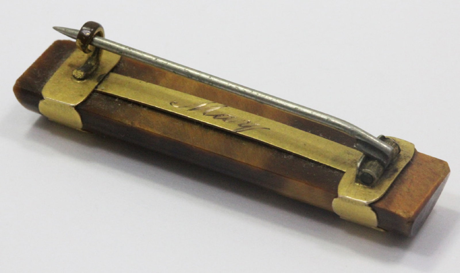 Tiger's Eye Bar Brooch mounted in 10ct Yellow Gold - 2