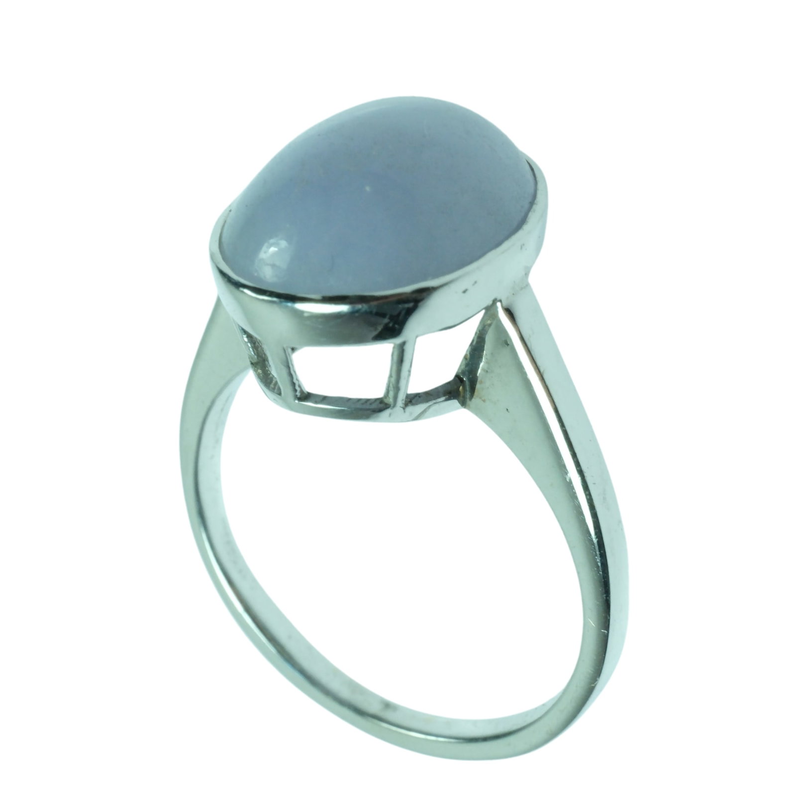 Lavender Jade Ring in 9ct White Gold: . Size Size M 1/2 : Total weight 4.43gms Medium Rings