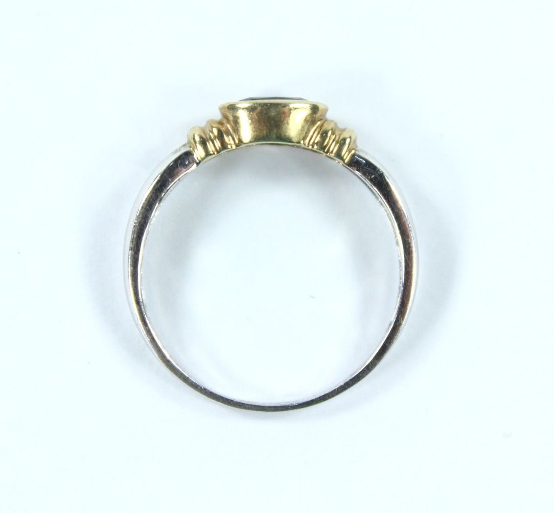 Blue Sapphire Ring in 9ct White Gold with Yellow Gold Setting - 2