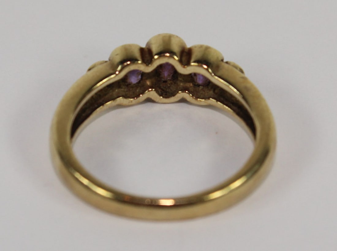 Garnet & Diamond Ring in 9ct Yellow Gold - 4