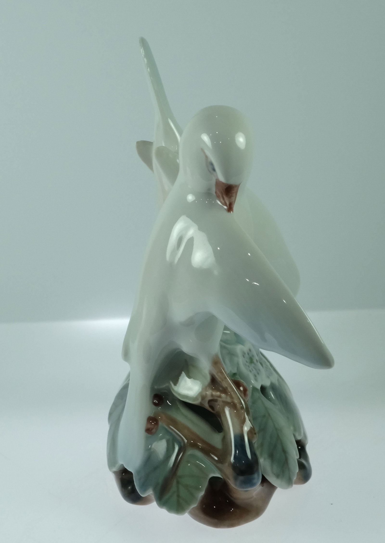 Royal Copenhagen (Denmark) Porcelain Figurine of Two Doves counterbalanced on a Branch - 4