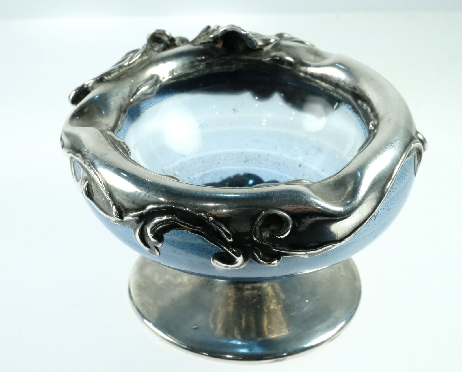 Art Nouveau Silver-plate Ashtray with Double Blue Glass Receptacle - 4