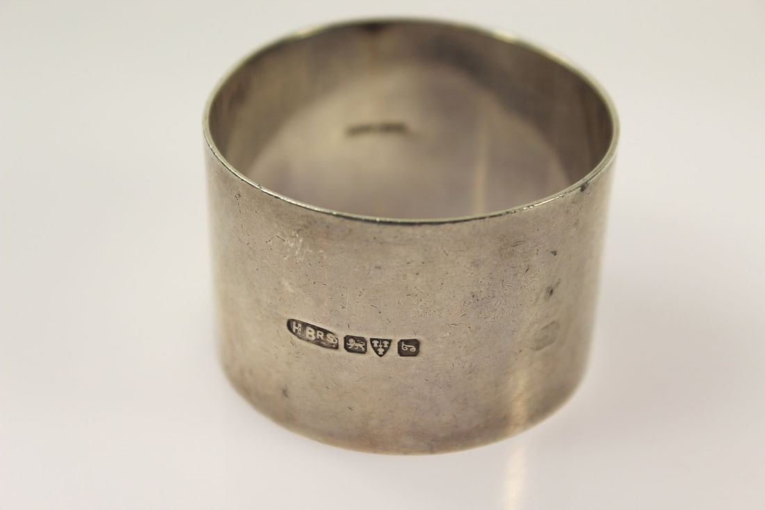 Hardy Brothers Serviette Ring in Sterling (925) Silver with Enamelled Floral Panel - 2
