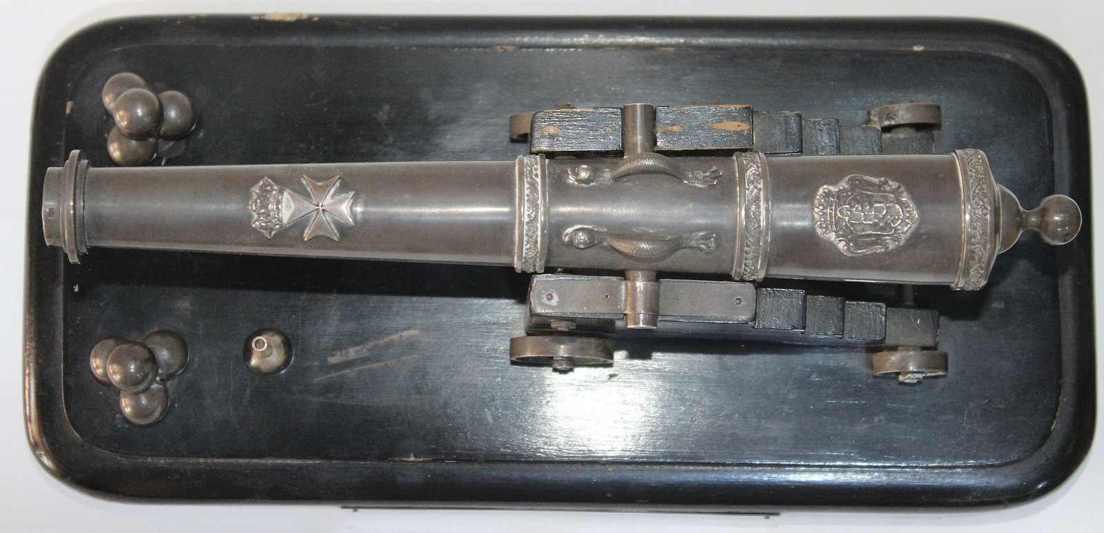 Miniature Naval Cannon in Silver presented to the Australian Prime Minister Sir Robert Menzies - 2