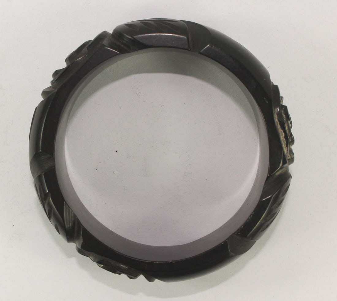 Acrylic Bangle with Incuse Floral Design - 3