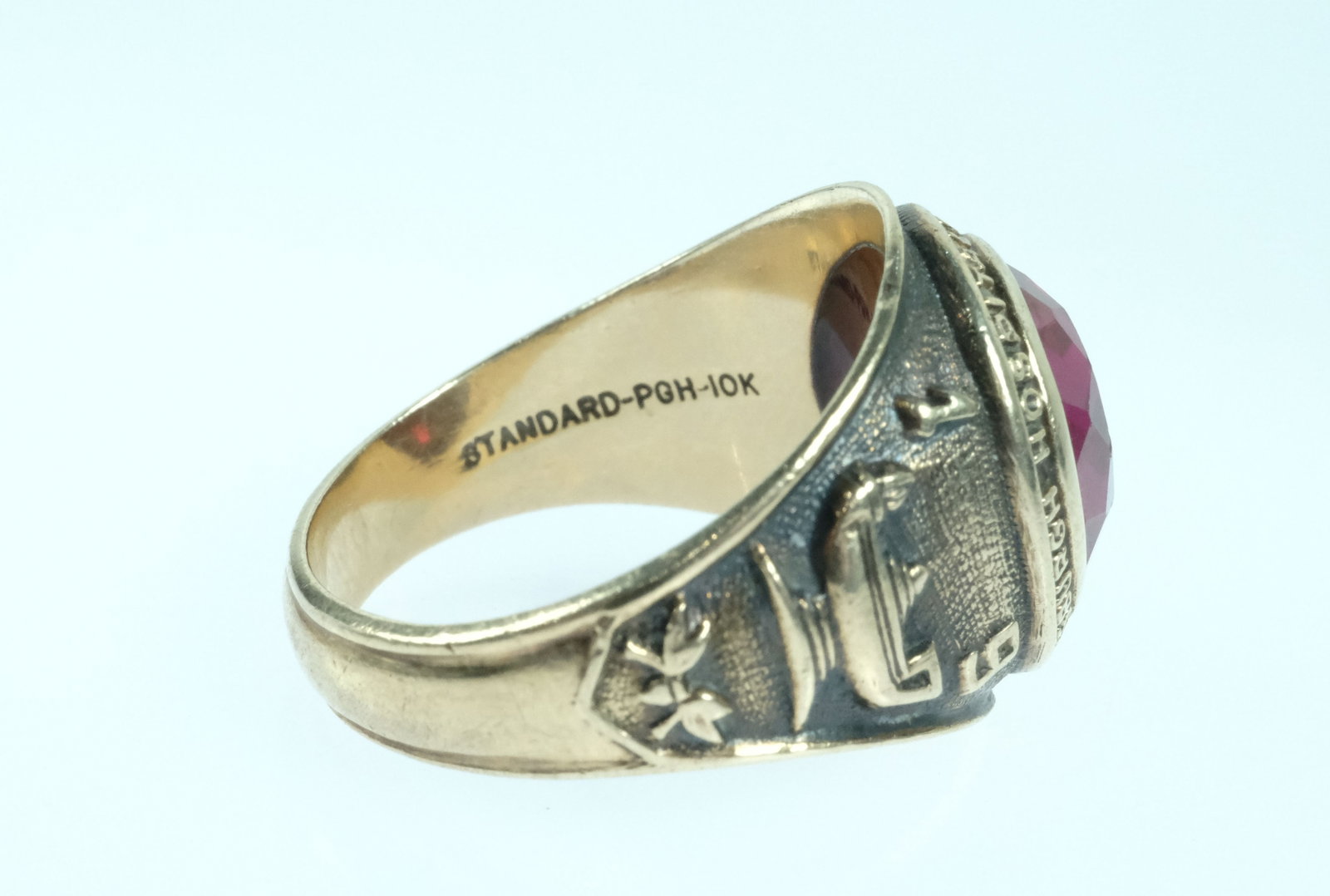 Pittsburgh Hospital Nursing School College Ring in 10ct Yellow Gold with 3 carat Ruby - 4