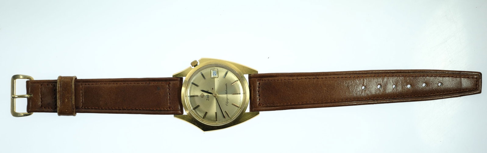 Vintage Men's Zodiac 'Olympos Automatic' Wristwatch with Gold Case & Quarter-sectioned Gold Dial - 2