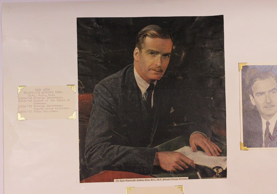 (Sir) Anthony Eden (Great Britain) WWII signatures on Studio Photograph and on card (2 items) - 4