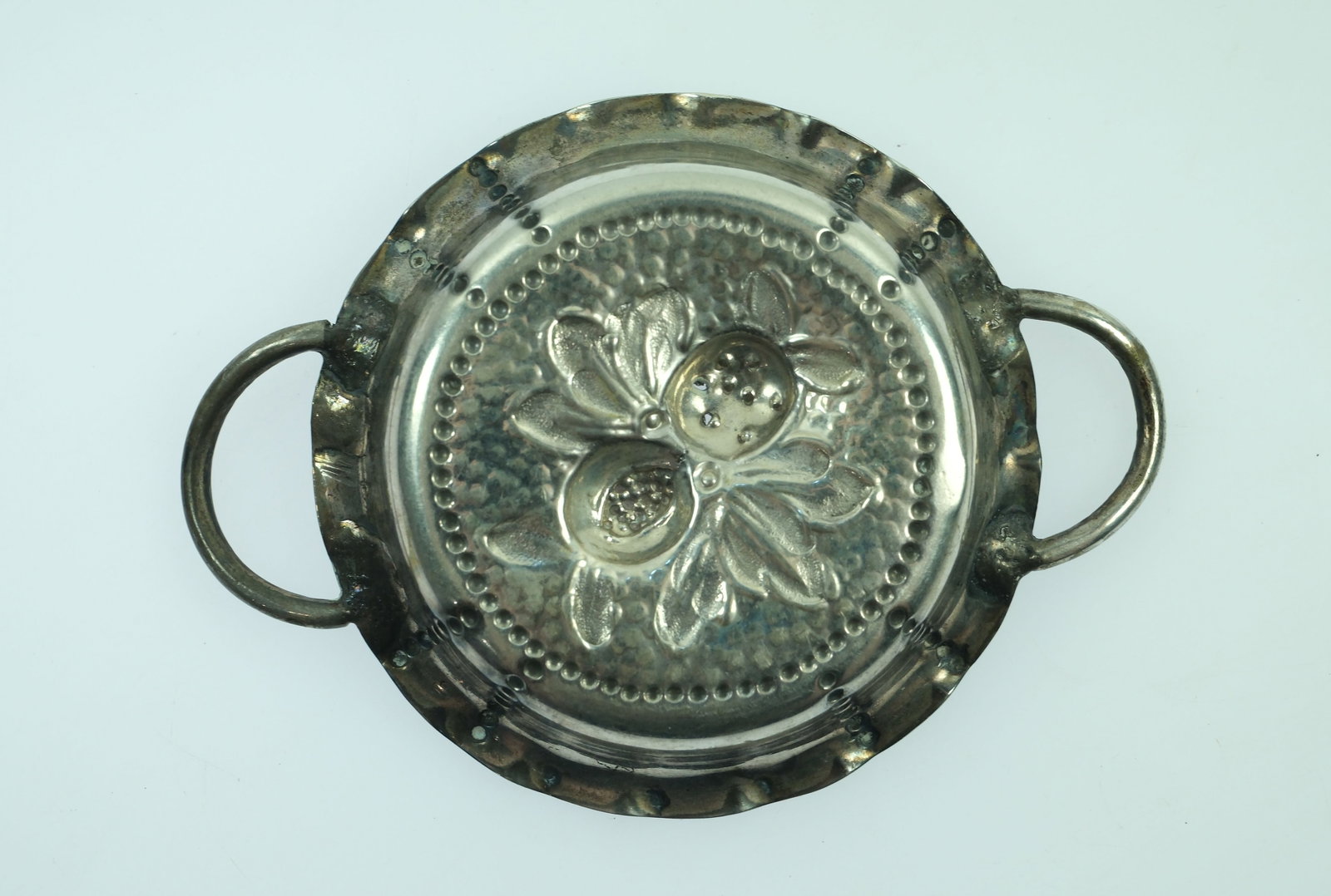 Antique Two-handled Wine Tester in European (800) Silver - 2