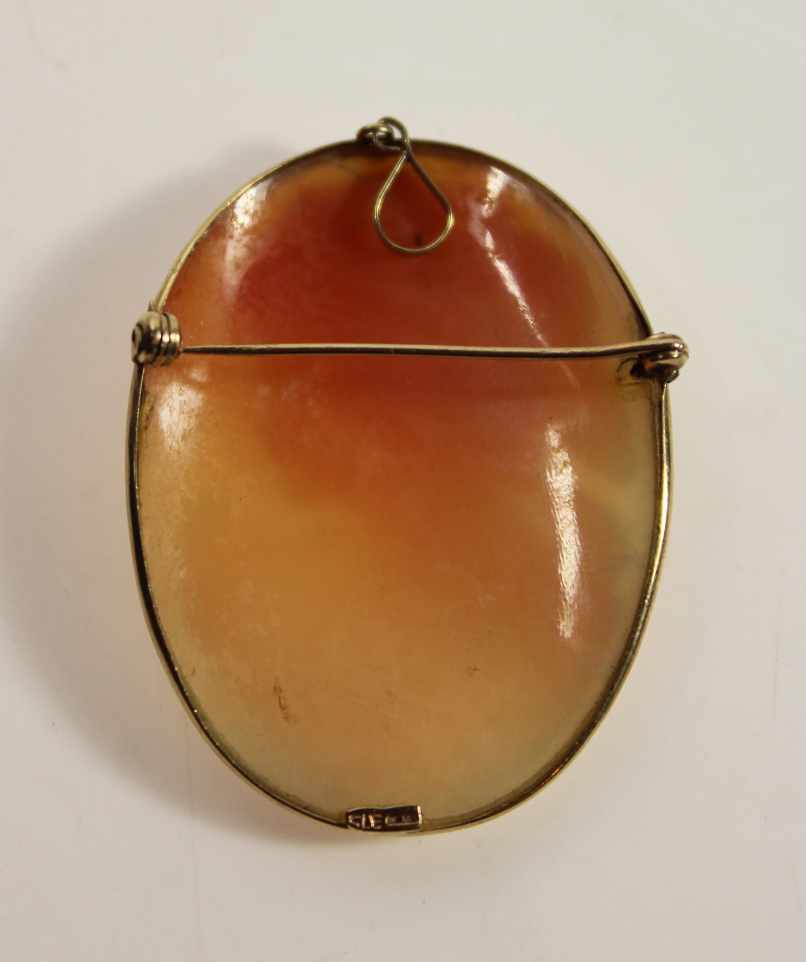 Beautiful Shell Cameo of a Lady in 9ct Yellow Gold Brooch / Pendant Mount - 2