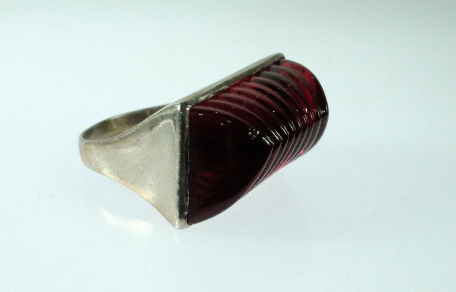 Moulded Red Glass Ring in Sterling (925) Silver - 2