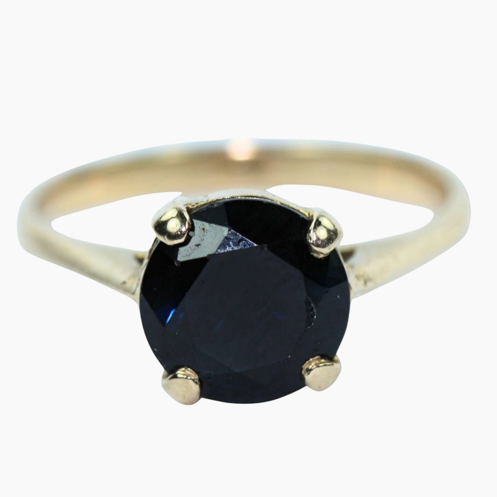 Australian Blue Sapphire Solitaire Ring in 9ct Yellow Gold: Sapphire is over a Carat weight Size Size O : Total weight 2.68gms Medium Jewelry