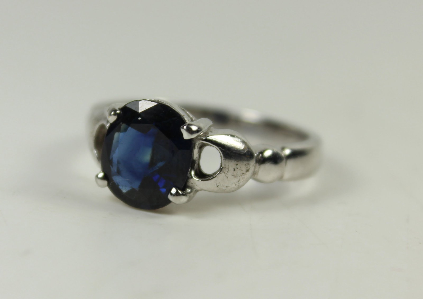 Australian Blue Sapphire in 9ct White Gold - 2