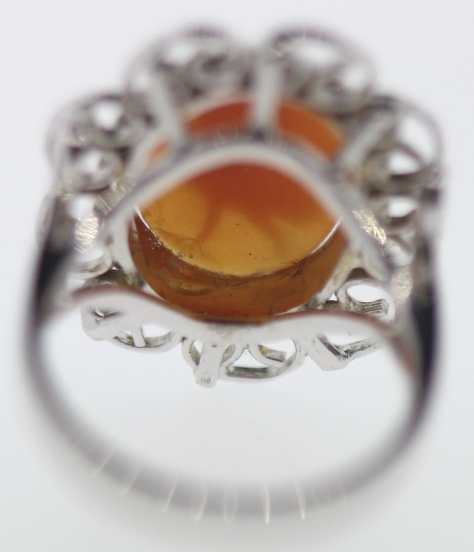 Shell Cameo Ring in 9ct White Gold - 3