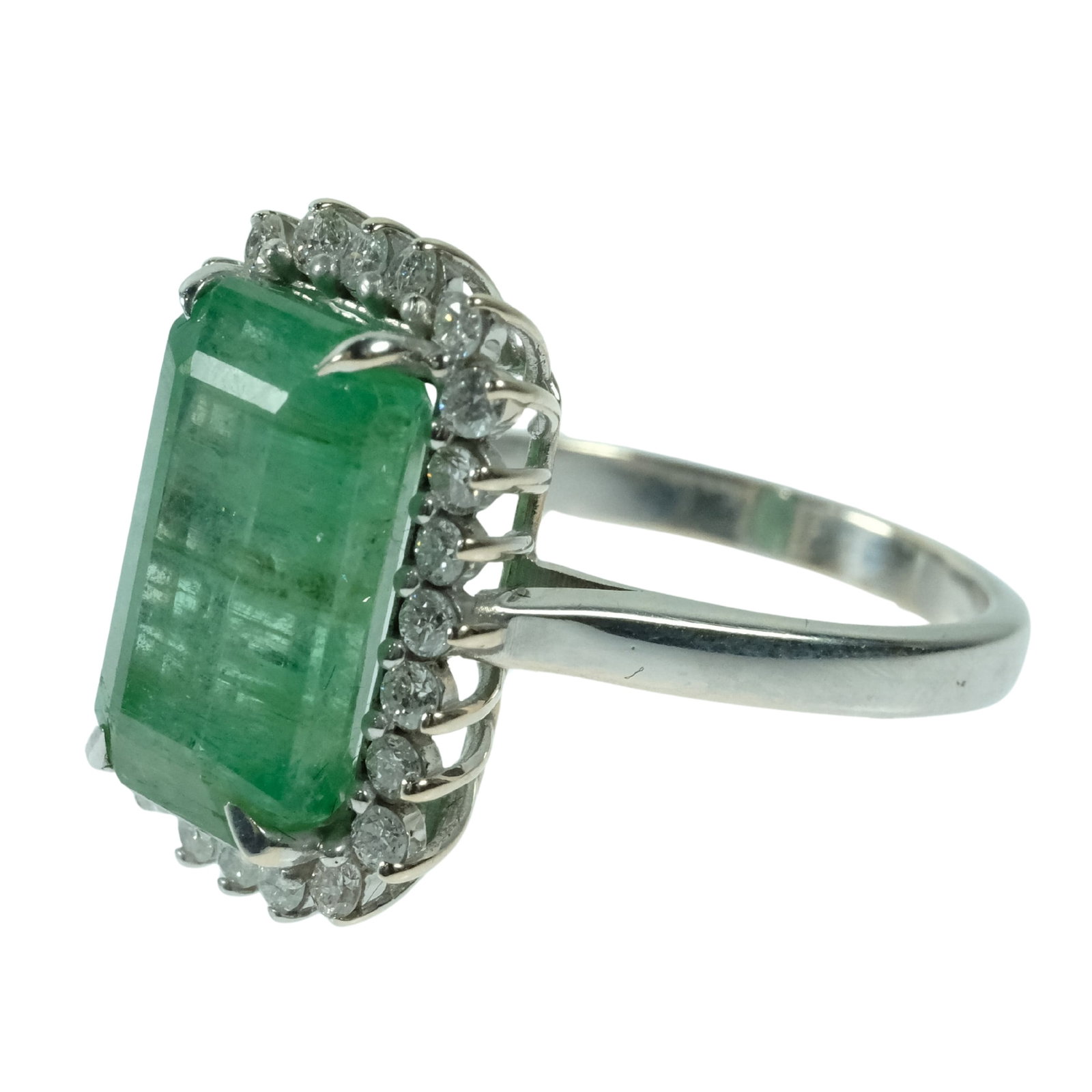 Distinctive Emerald & Diamond Ring in 9ct White Gold (1 of 5)