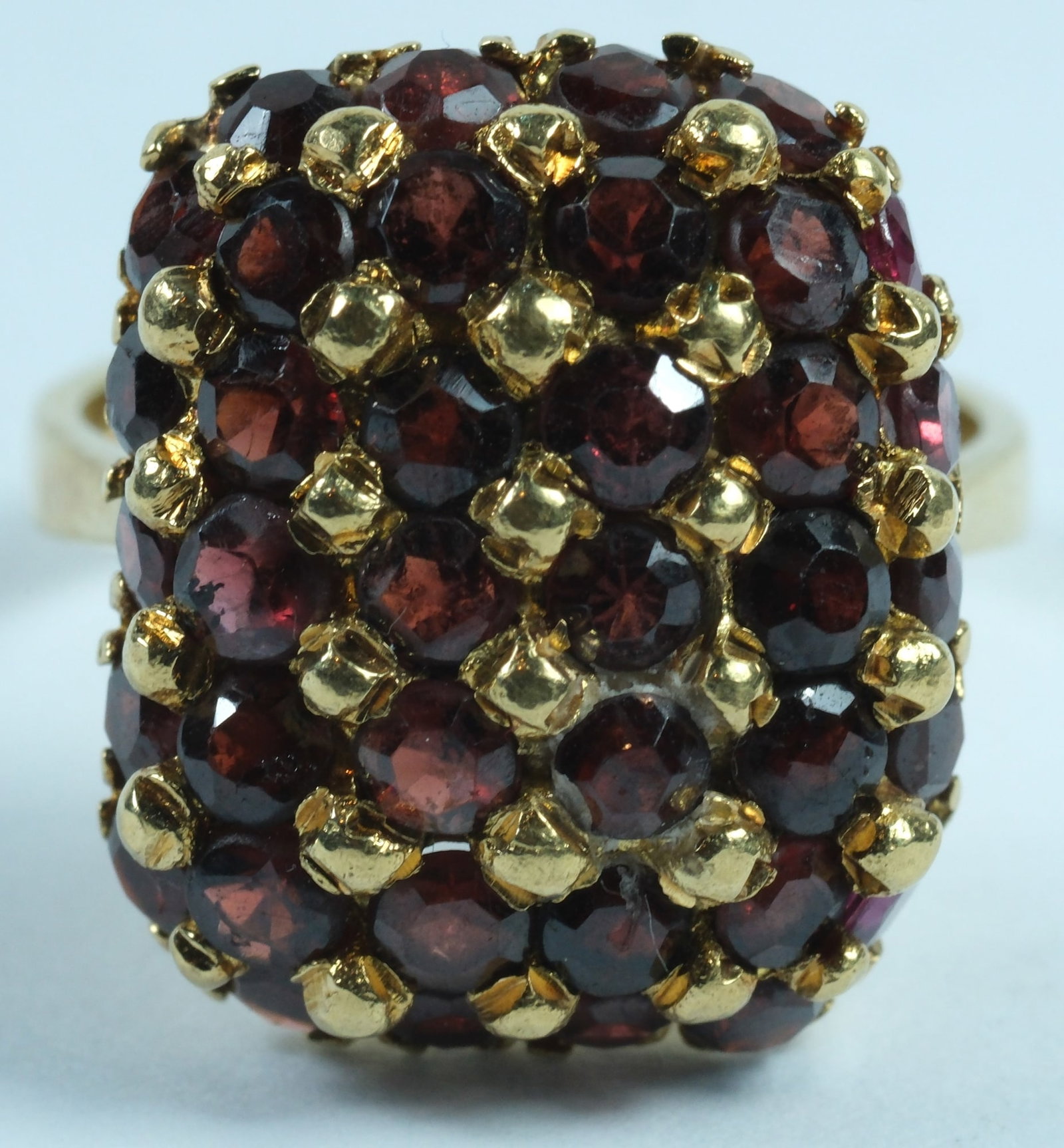 Garnet Ring in 18ct Yellow Gold - 3