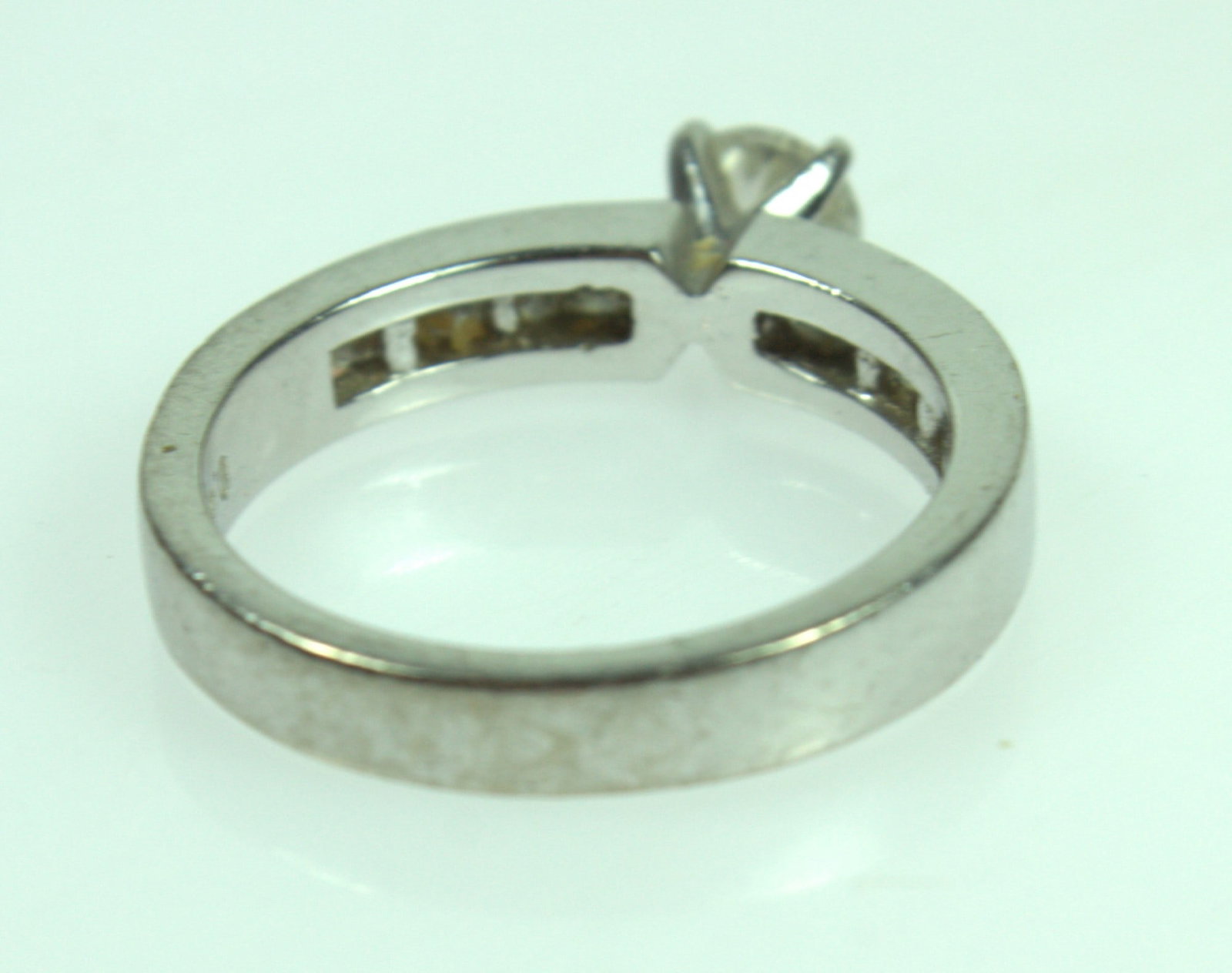 Modern Diamond Ring in 18ct White Gold - 2