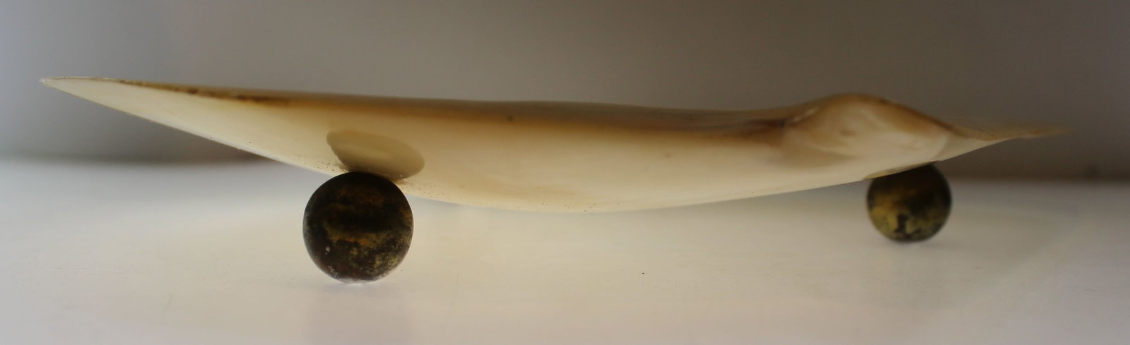 Chinese Scallop Shell Dish with three Silver (800) feet - 3