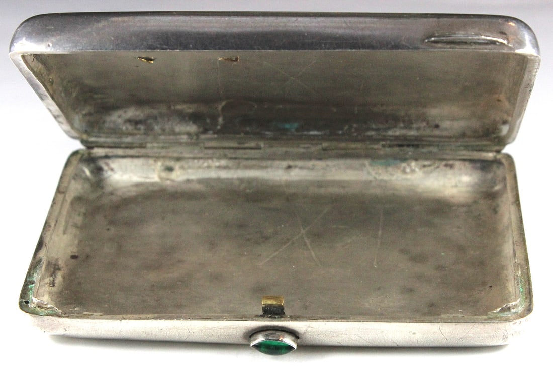 Antique Russian (875) Silver Cigarette Case with Emerald button - 2
