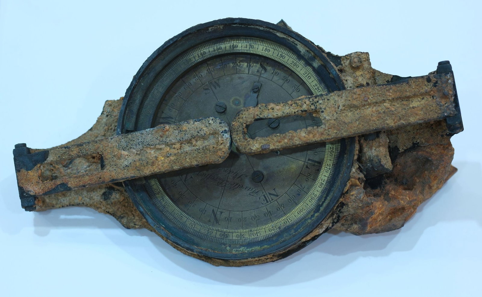 Personal Items from the 'Dunbar Shipwreck,' South Head, Sydney, 1857 (70+ Items) - 11