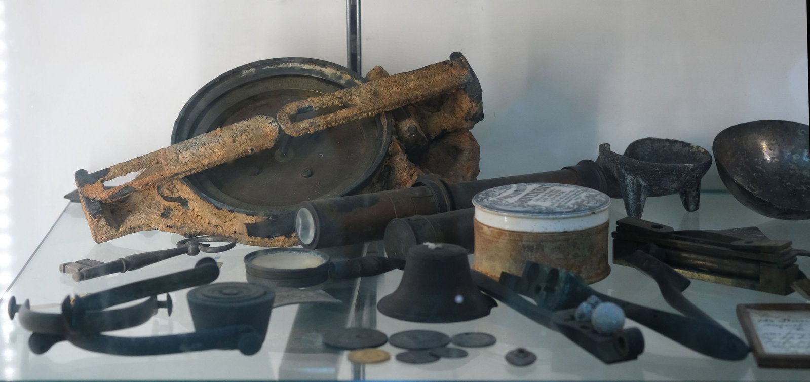 Personal Items from the 'Dunbar Shipwreck,' South Head, Sydney, 1857 (70+ Items) - 14