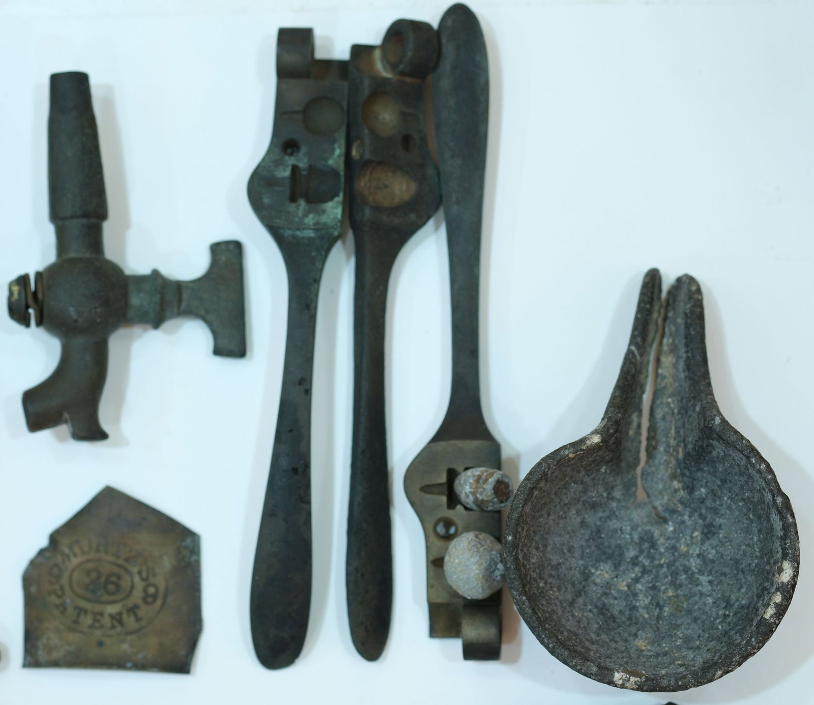 Personal Items from the 'Dunbar Shipwreck,' South Head, Sydney, 1857 (70+ Items) - 6