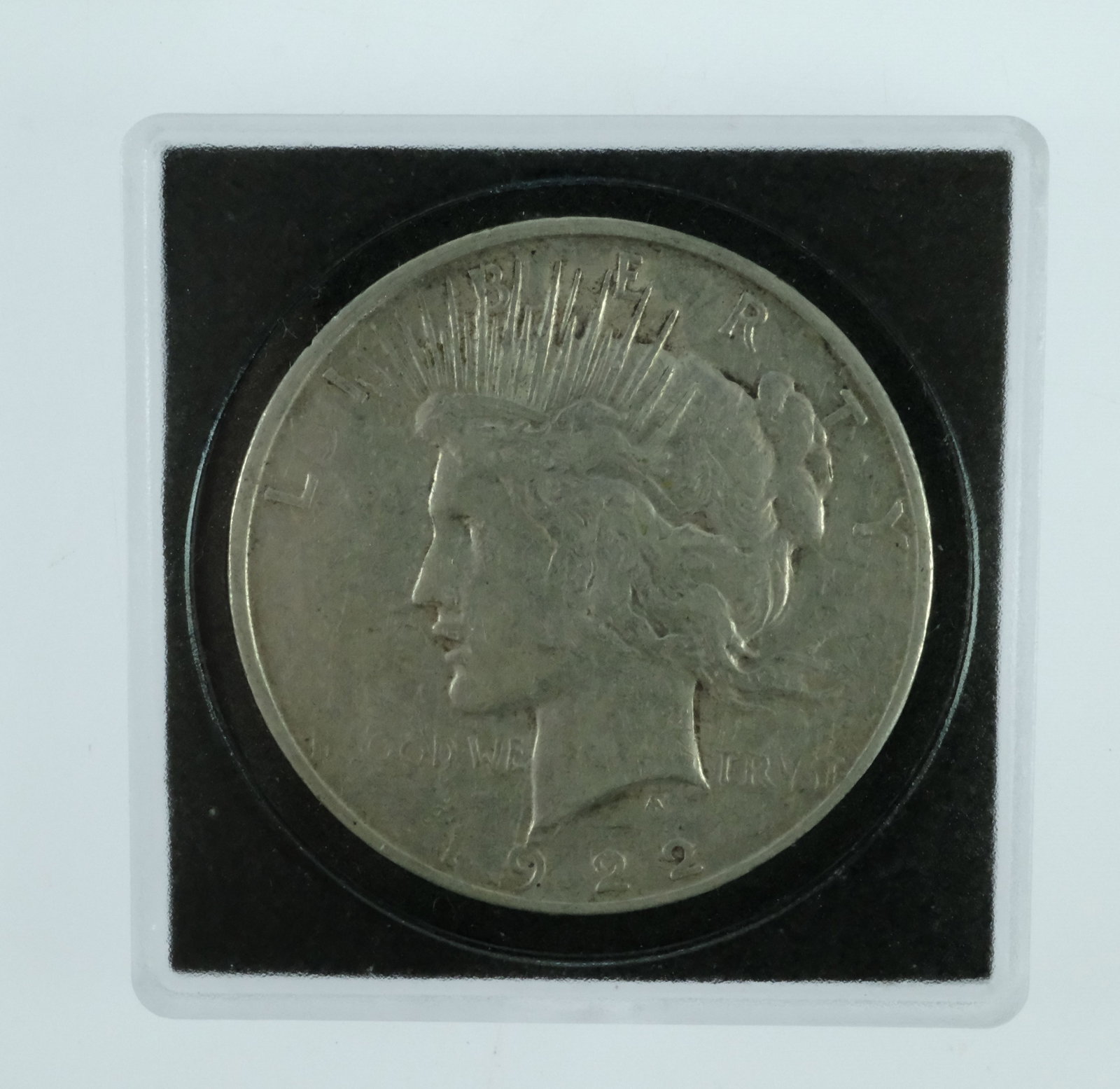 USA 1922 'D' Silver (900) Peace Dollar, Very Fine - 2