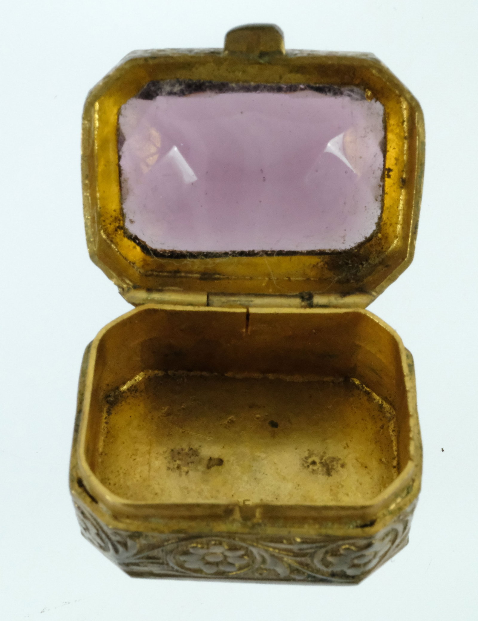 Vintage Small hinged-top Brass Pill Box with Faux Amethyst Jewel Top - 3