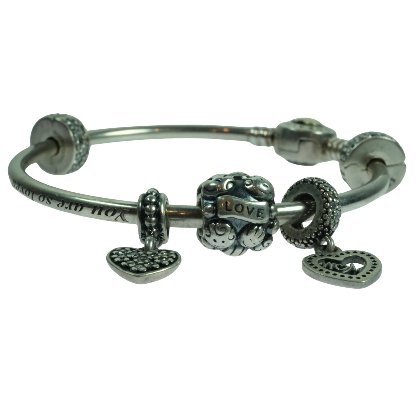 Pandora Charm Bracelet in Sterling (925) Silver: 5 Charms Size Total weight 21.67gms. Diameter 6.5cms Medium Jewelry