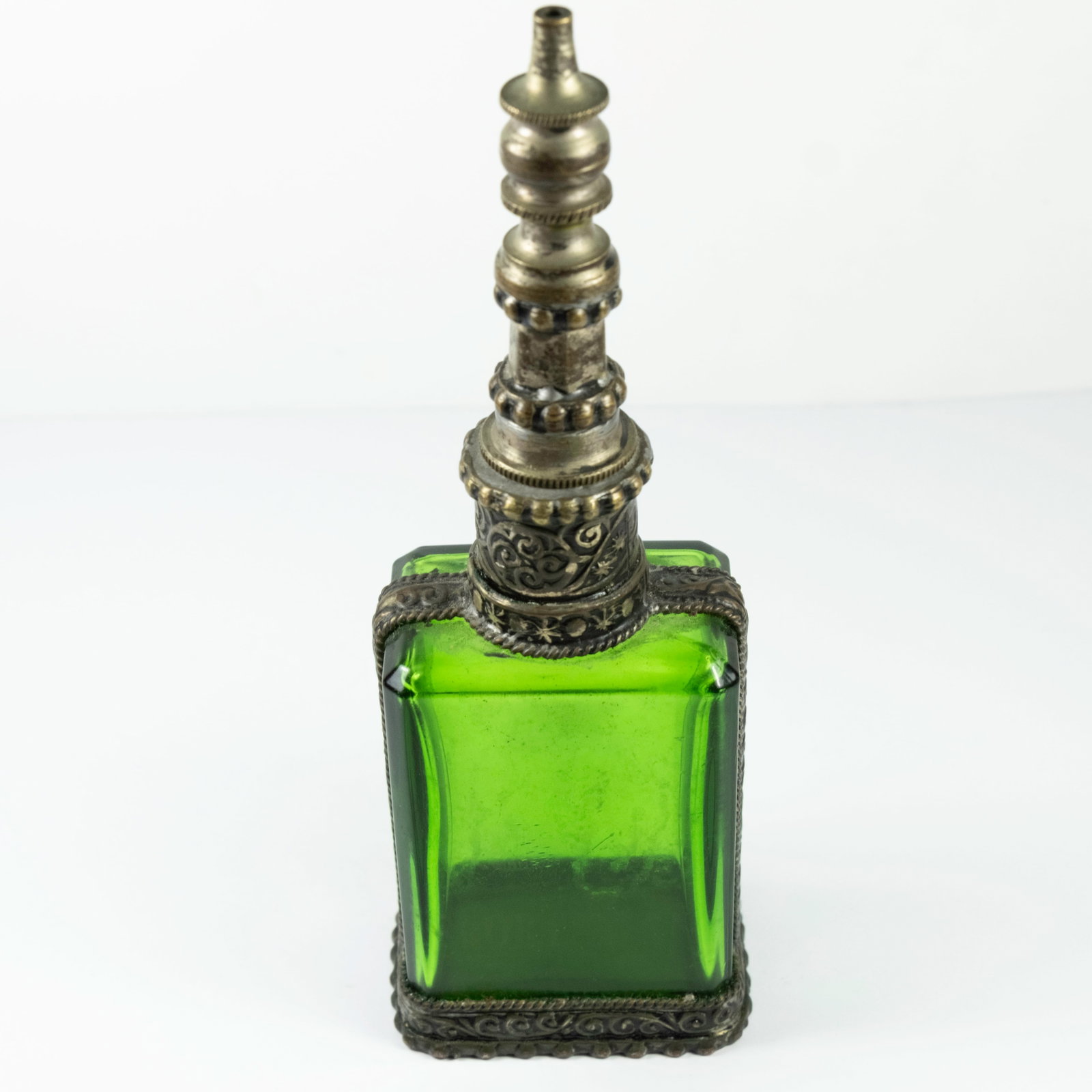 Asian Pagoda-style Green Glass Container with Screw Lid - 4