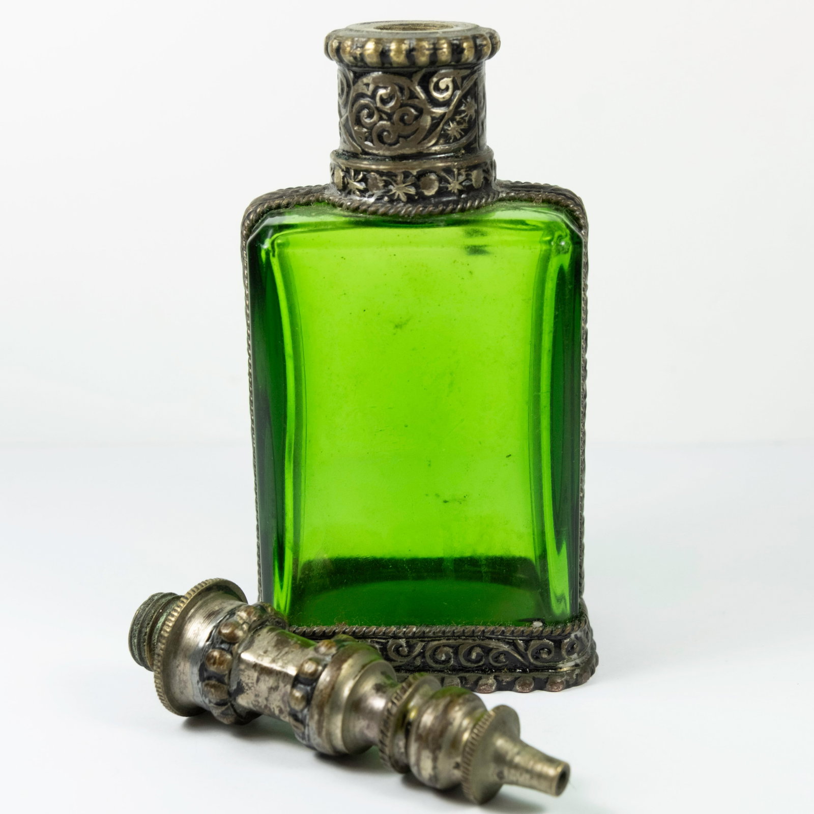 Asian Pagoda-style Green Glass Container with Screw Lid - 6