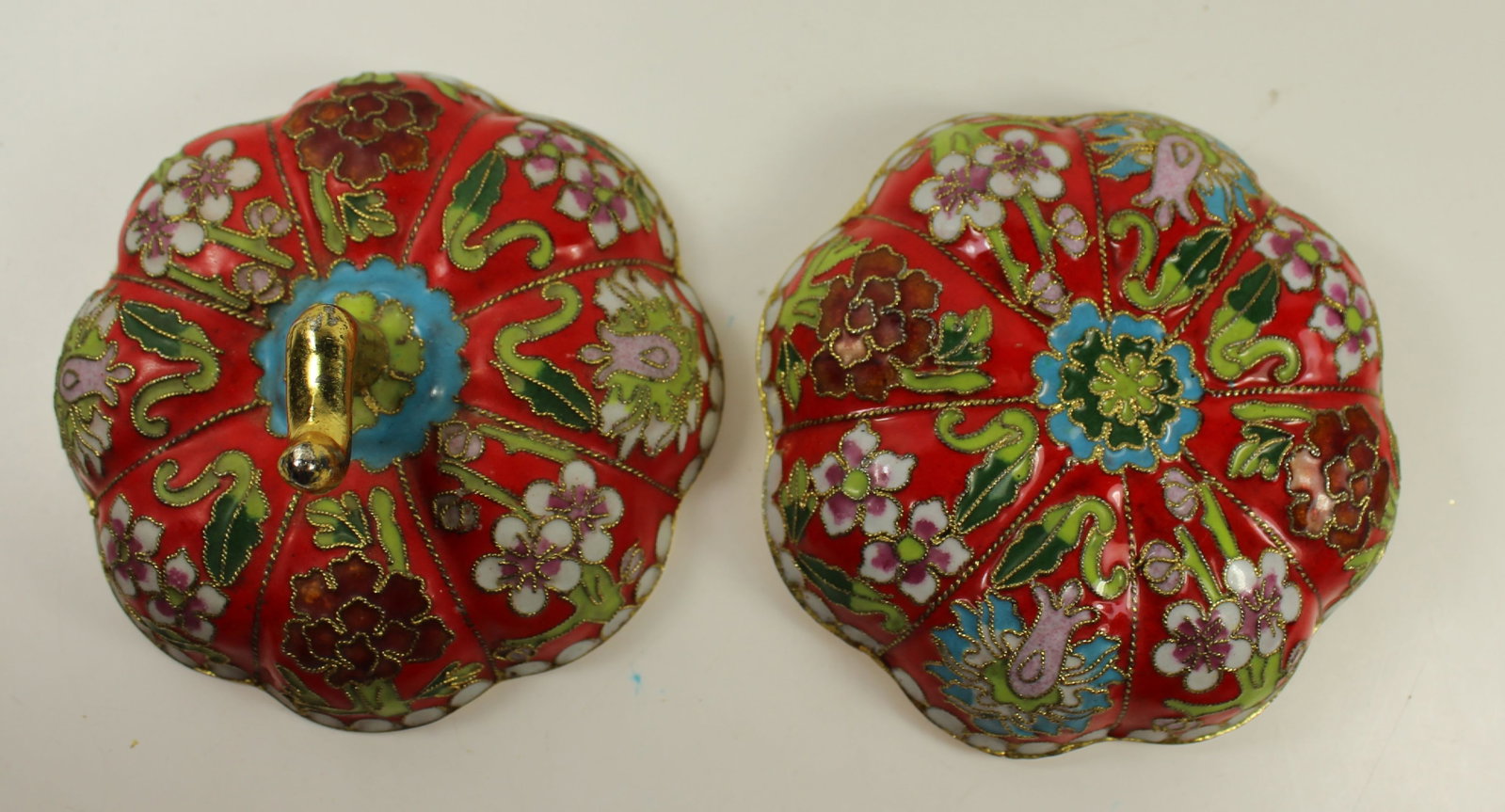 Chinese Cloisonne Box in the form of a Pumpkin - 5