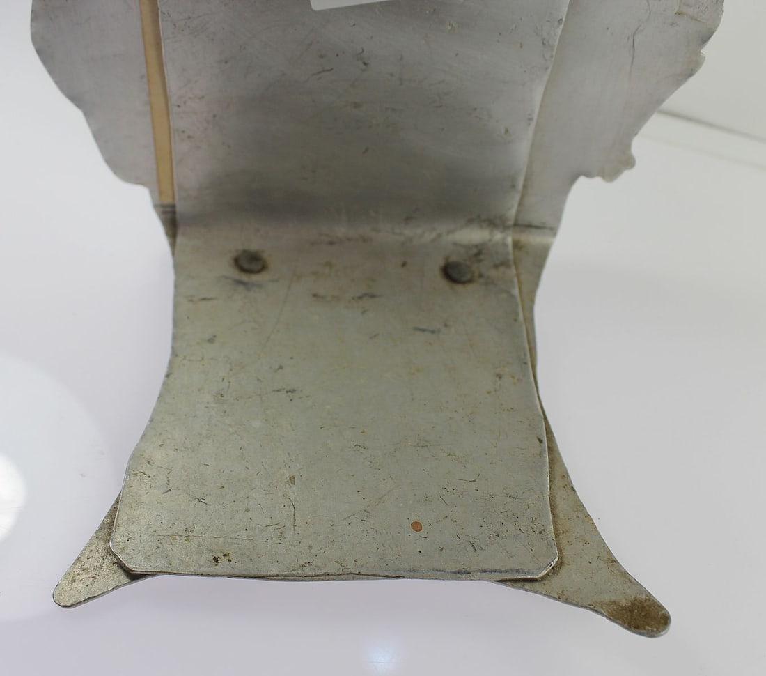 Australia - WWII Trench Art Photo Frame made from aluminium Aircraft Fuselage - 2