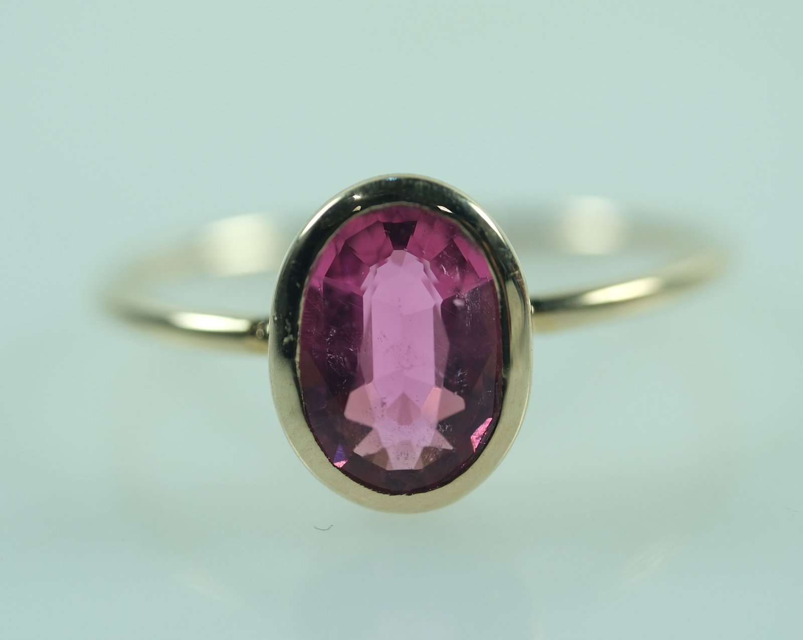 Ruby set in a 9ct Yellow Gold Ring - 2