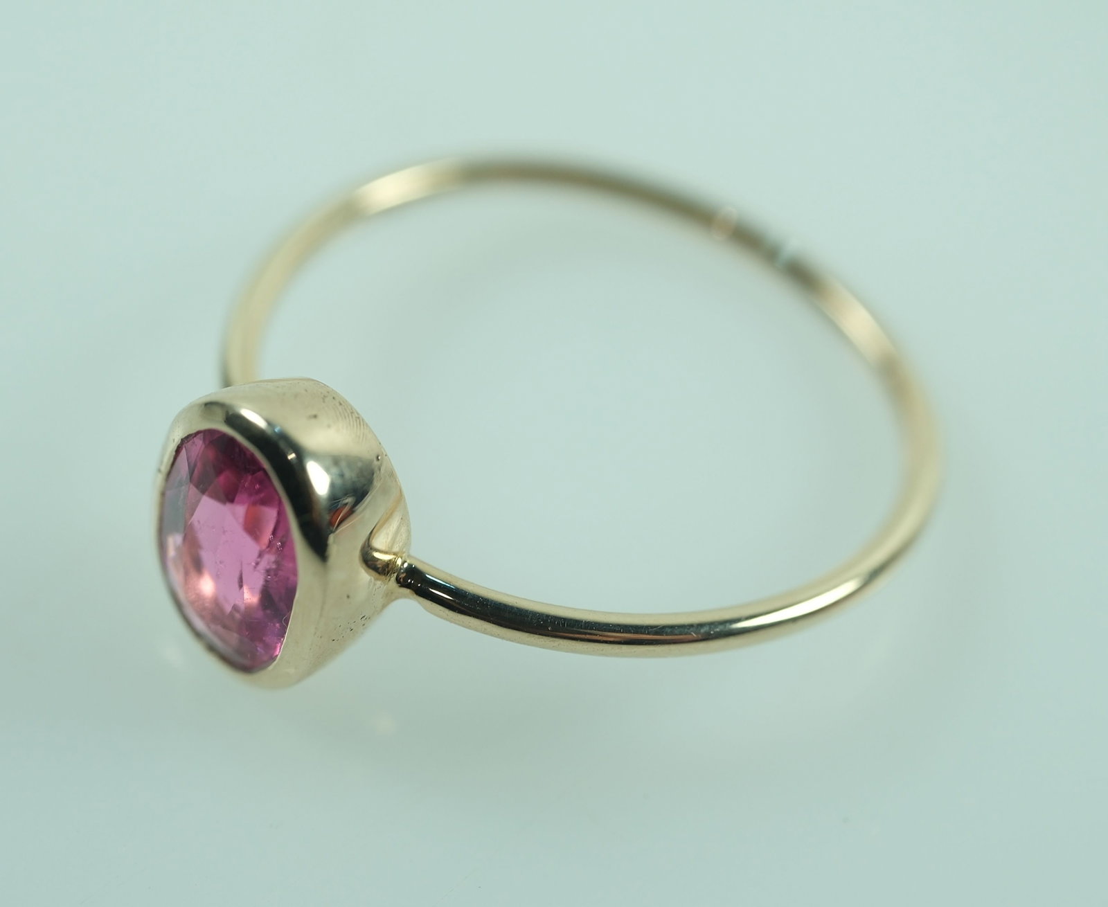Ruby set in a 9ct Yellow Gold Ring - 3