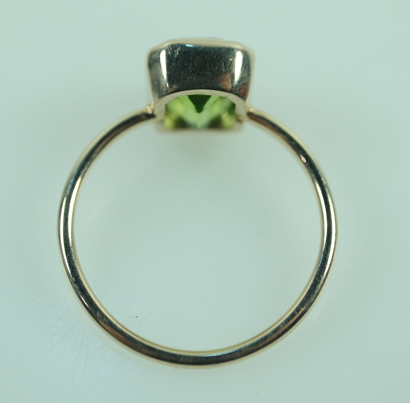 Peridot set in a 9ct Yellow Gold Ring - 2