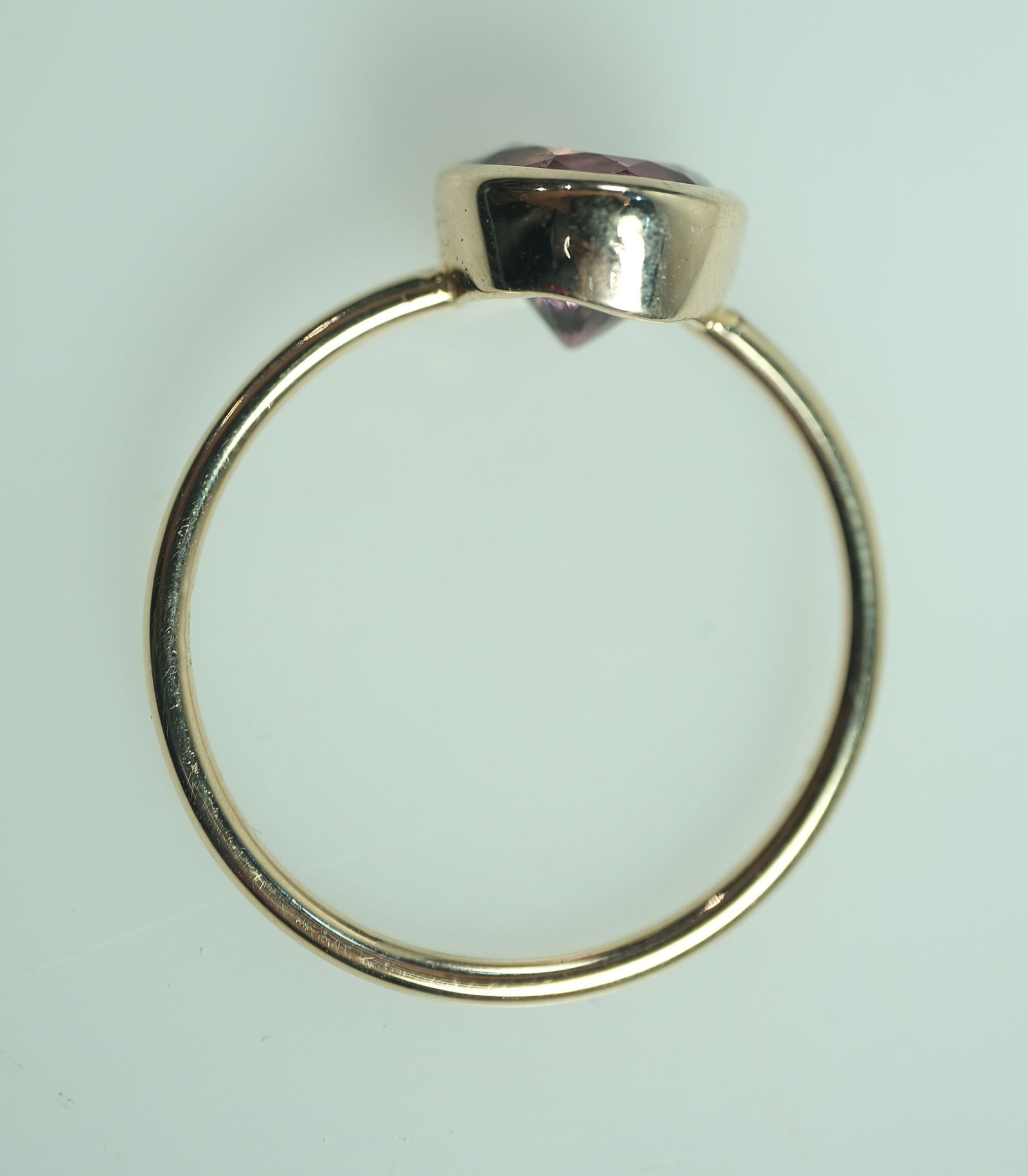 Tourmaline set in a 9ct Yellow Gold Ring - 2