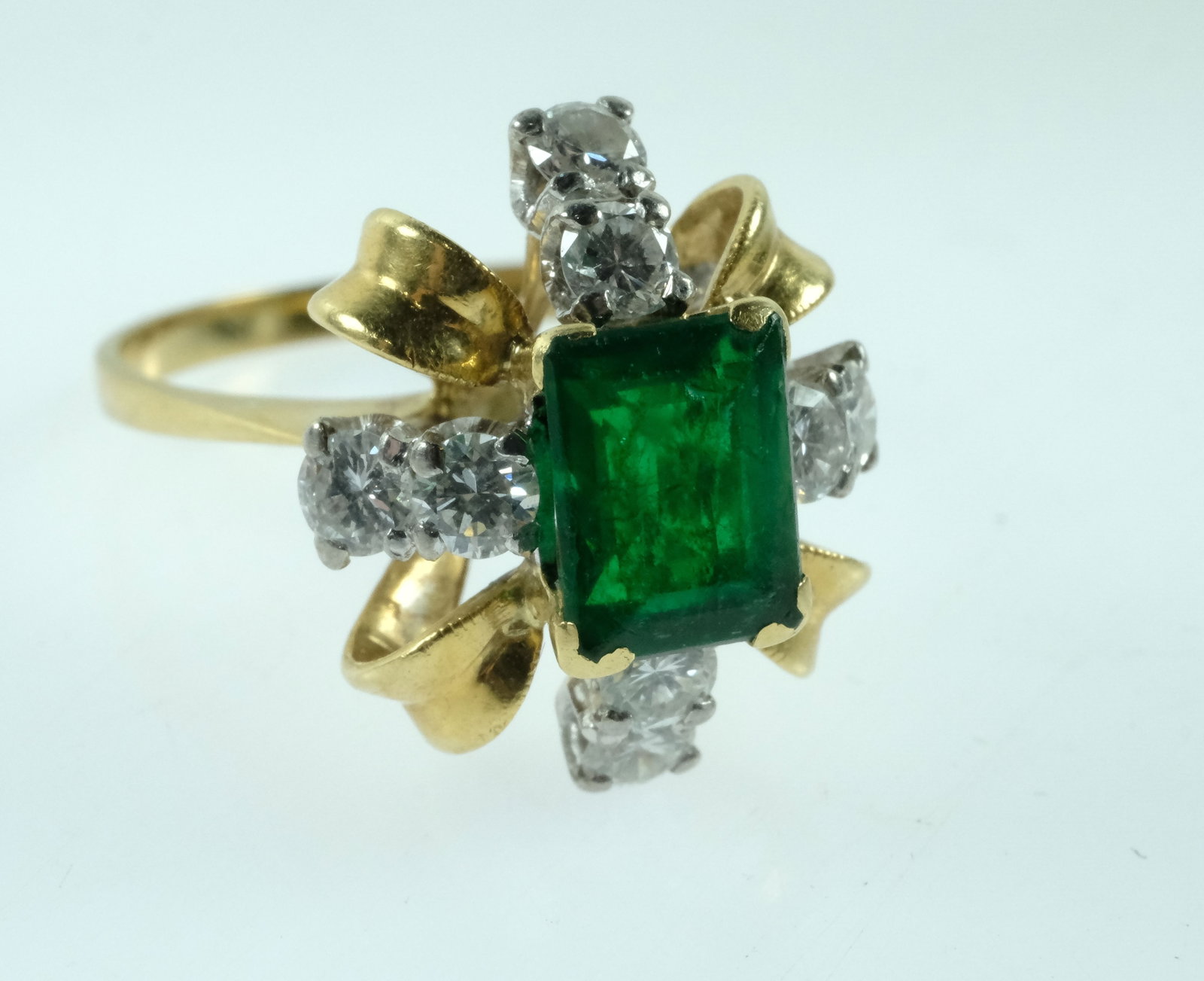 Crown-inspired Emerald & Diamond Ring in 18ct Yellow Gold - 2
