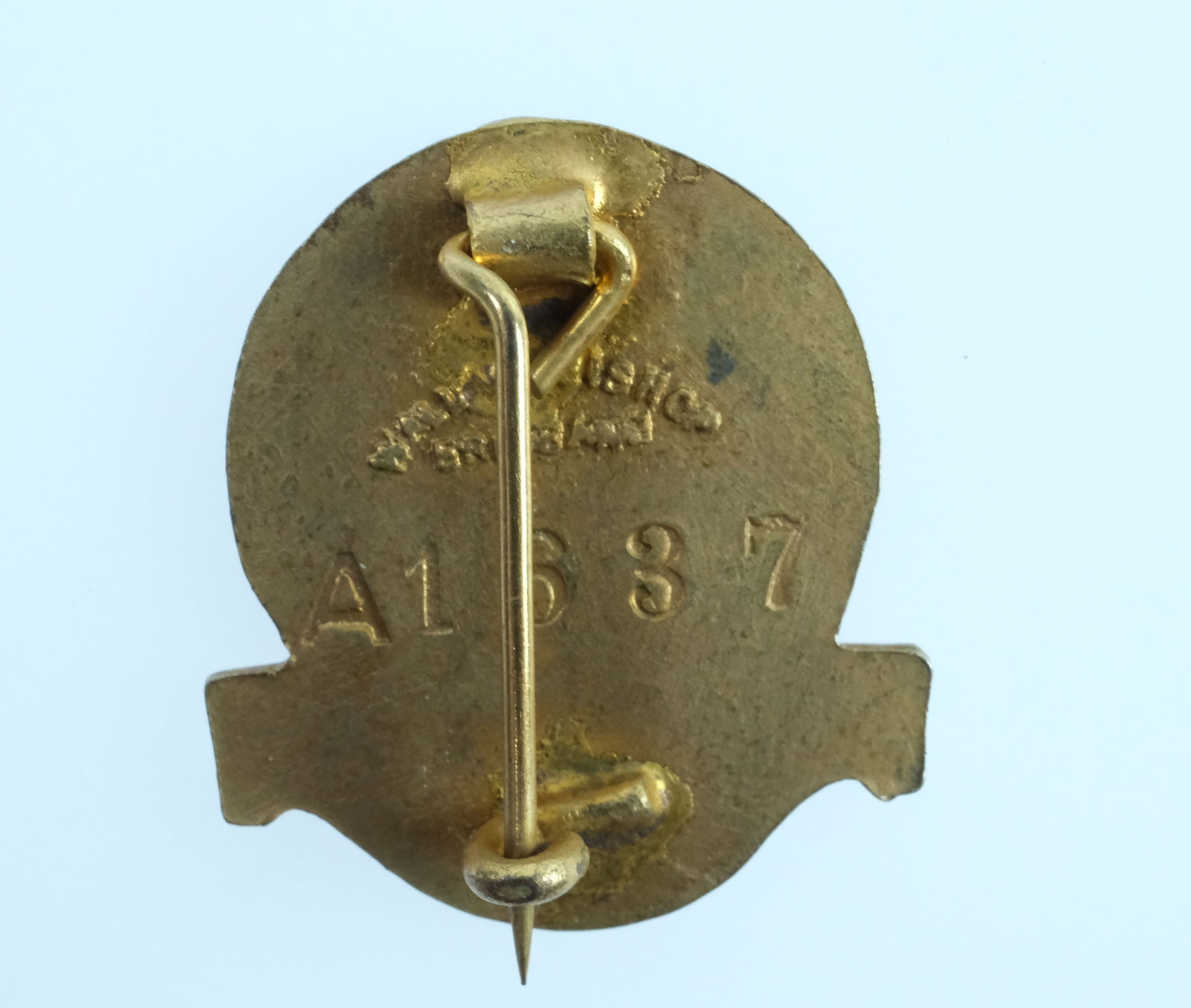 Australia - WWII War Savings Certificates Voluntary Worker Badge - 2
