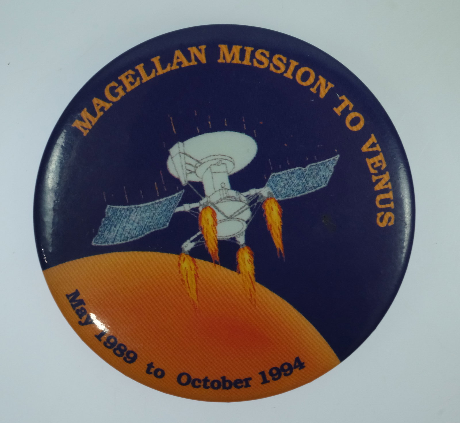 U.S.A. Magellan Mission, NASA Launch Guest, & Sunship Earth Passenger Souvenir Tin Badges (3) - 2
