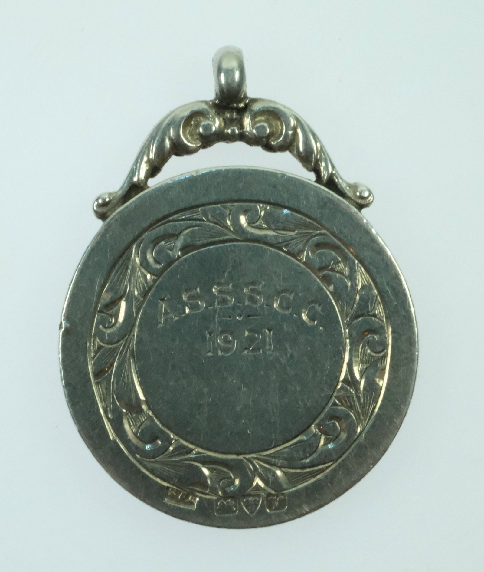 A.S.S.C(ricket) C(lub) Prize Fob in Sterling (925) Silver with 10ct Gold Shield attached - 2