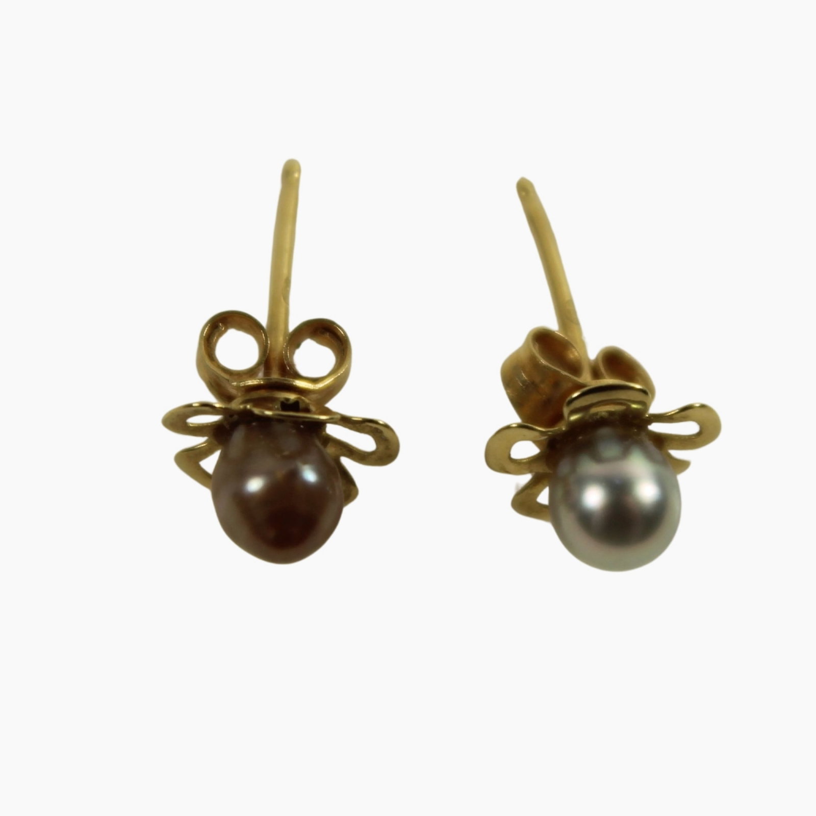 Grey Hue Pearl Stud Earrings in 18ct Yellow Gold (Pair): . Size Combined weight 0.66gms Medium Jewelry