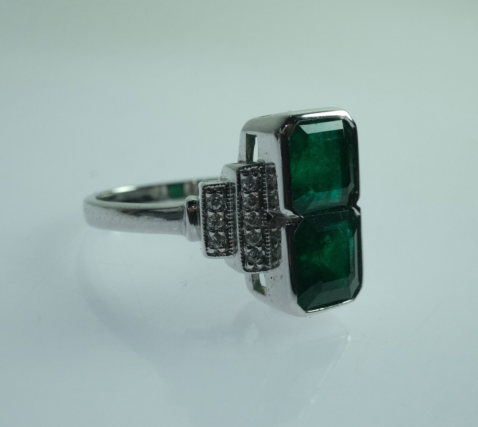 Dual Emerald & Diamond Ring in 9ct White Gold - 4