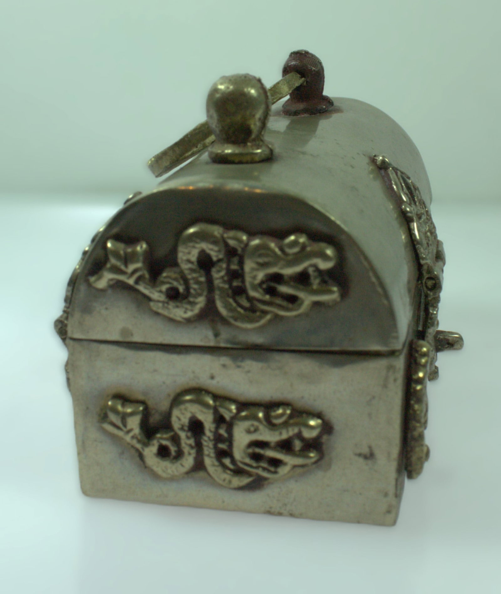 Small Silver-plated Chinese Hinged Jewellery Chest - 2