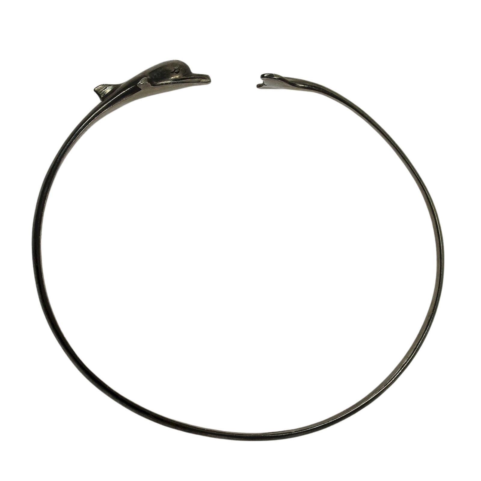 Open-ended Dolphin Bangle in Sterling (925) Silver: . Size ASW 0.61 Troy oz. Diameter 8cms Medium Jewelry