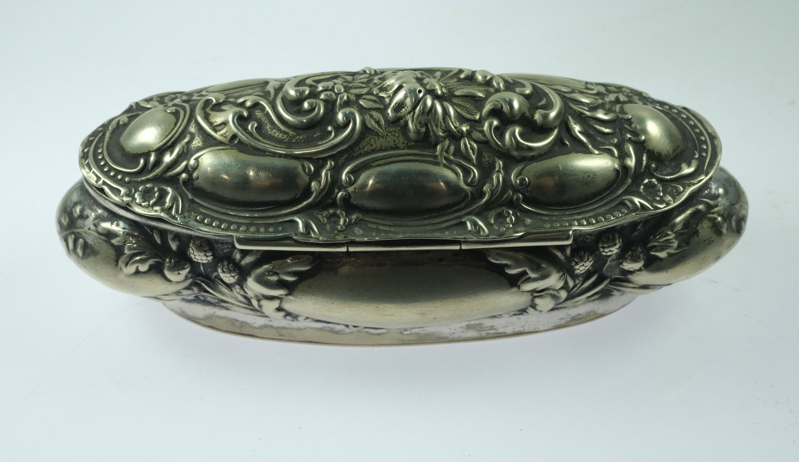 Antique Silver-plated Oval Dressing Table box - 4