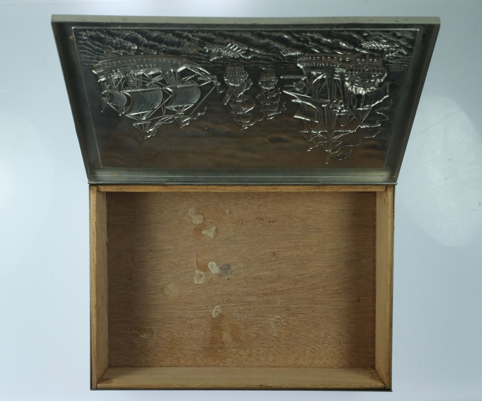 White Metal Embossed Cigar Box Depicting Sailing Ships - 2