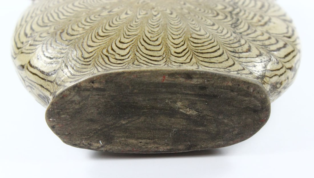 China Stoneware Moon Flask with Foo Dog Handles and unusual radiating pattern - 2